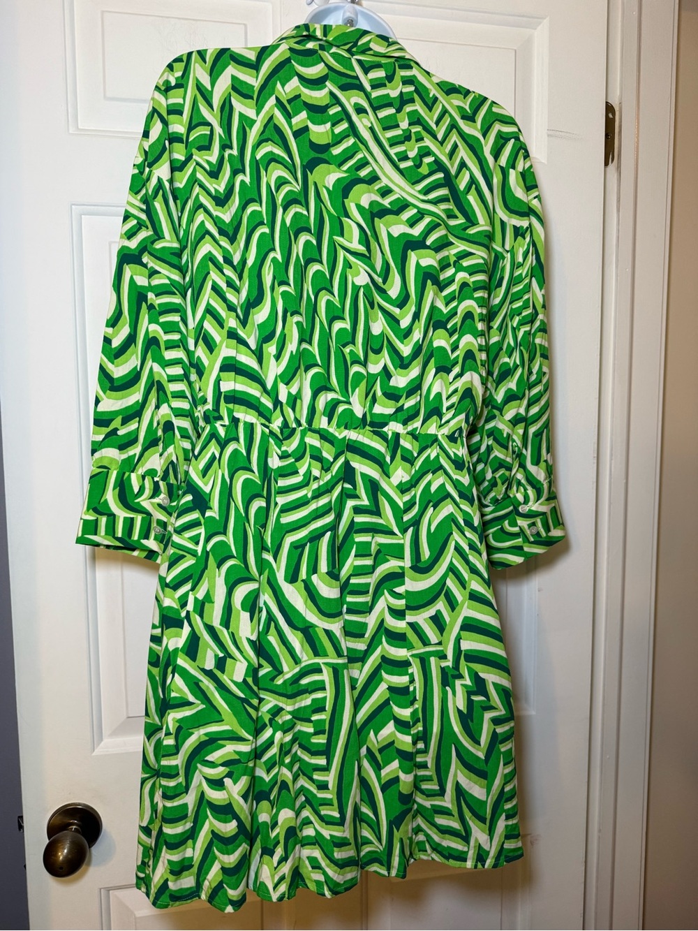 Zara Shades Of Green Print Deep V Mini Dress LARGE Fit To Flare Summer Fun - Picture 6 of 10